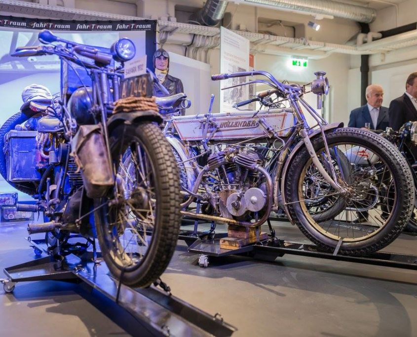 Historische Motorräder bei der 3. MotorradClassic Ausstellung bei fahr(T)raum