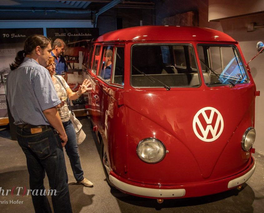 Originaler VW Bus in der Sonderausstellung bei fahr(T)raum